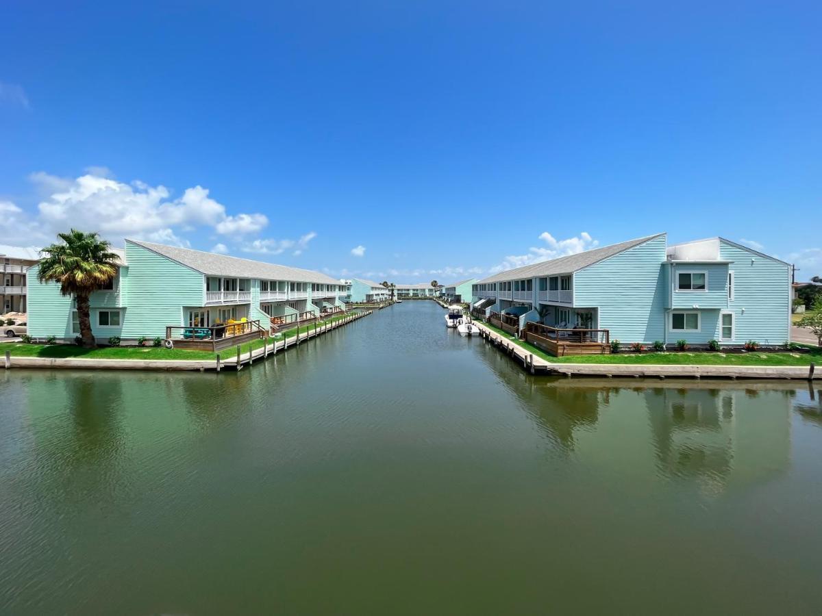 Rockport Waterfront Condo With A View ภายนอก รูปภาพ
