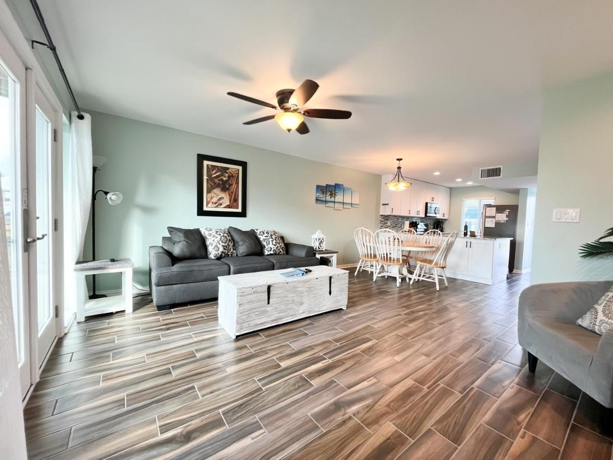 Rockport Waterfront Condo With A View ภายนอก รูปภาพ