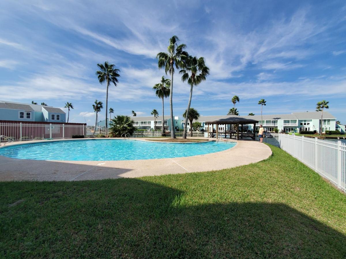 Rockport Waterfront Condo With A View ภายนอก รูปภาพ